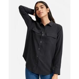 EVERLANE Silk washable Black button-down top size 10 M